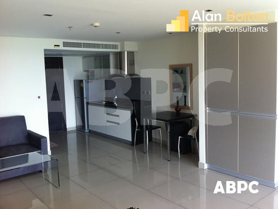 Large Studio Condo Near Central Pattaya photo 3
