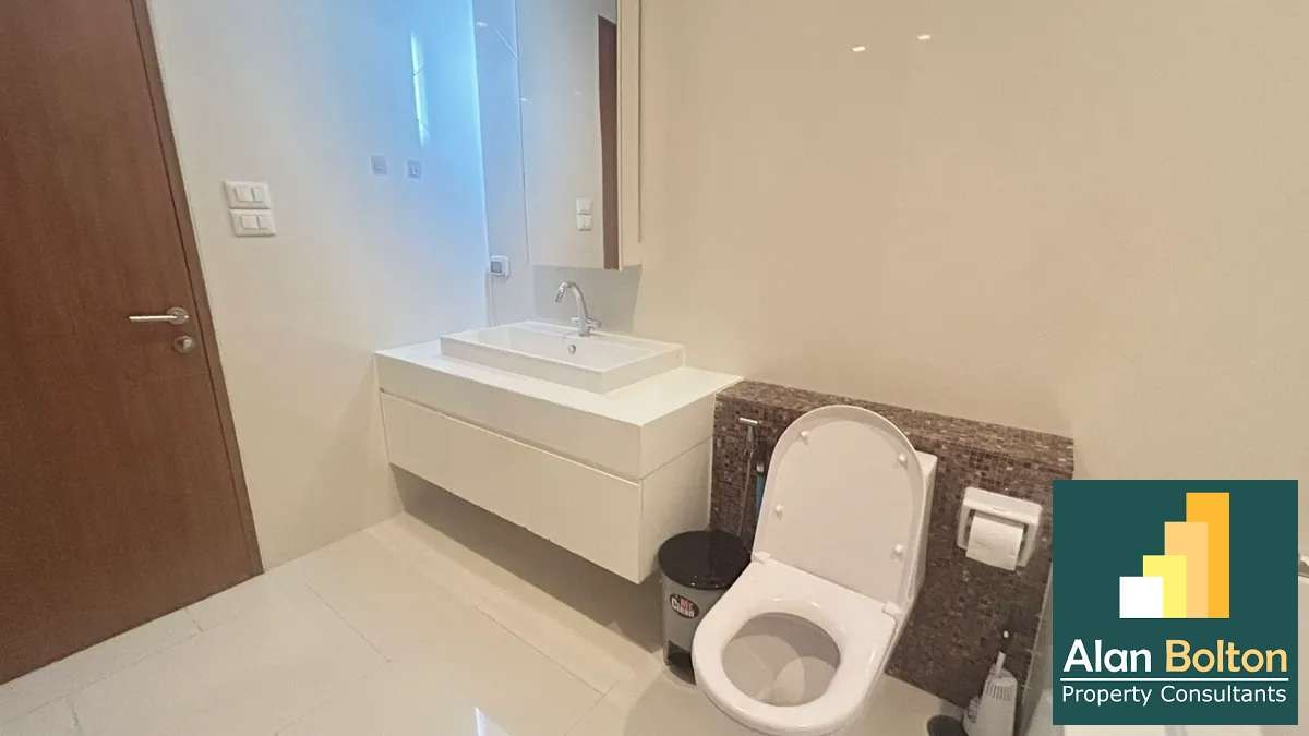 2 Bed 2 Bath in Wong Amat CS4672 photo 8