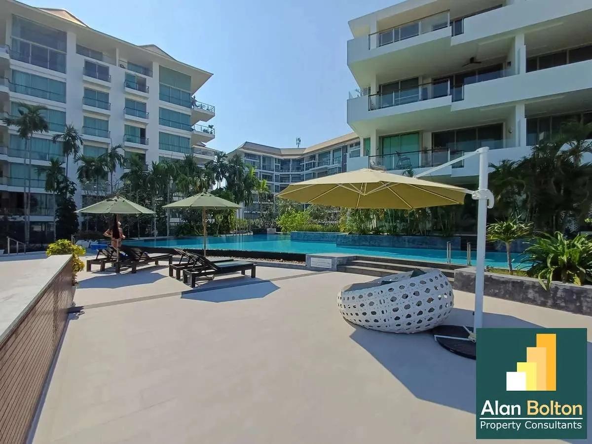 2 Bed 2 Bath in Wong Amat CS4672 photo 11