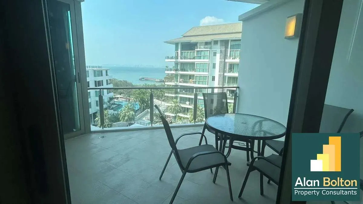 2 Bed 2 Bath in Wong Amat CS4672 photo 9