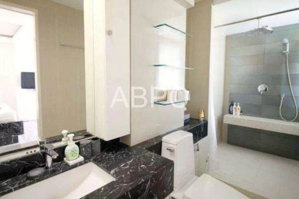Top Floor Pool View 2 Bed 2 Bath Condo In Central Pattaya photo 7