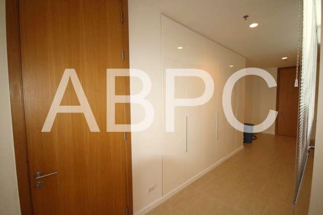 4 Bed 5 Bath in Wong Amat CS4876 photo 4