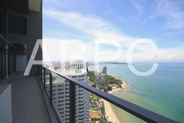 4 Bed 5 Bath in Wong Amat CS4876