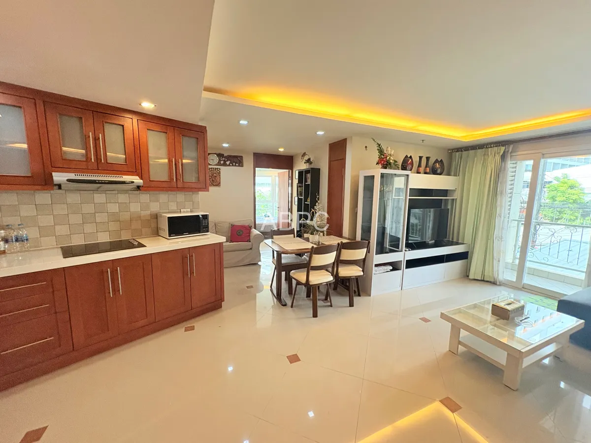 3 Bedroom Condo in Central Pattaya photo 7