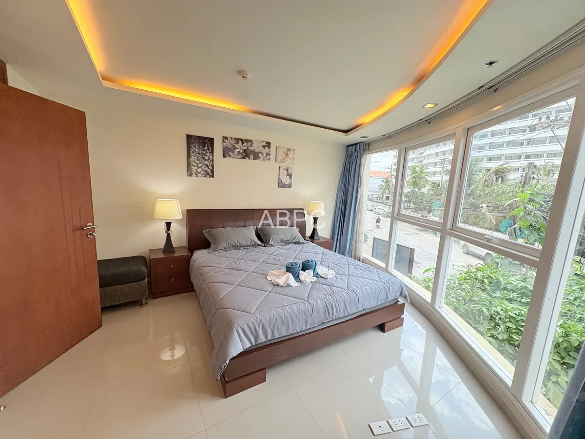 3 Bedroom Condo in Central Pattaya photo 8