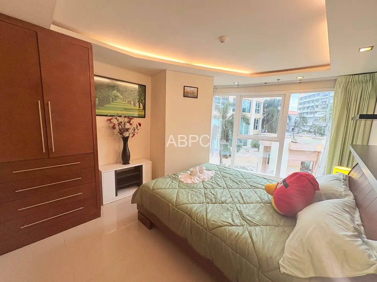 3 Bedroom Condo in Central Pattaya photo 9