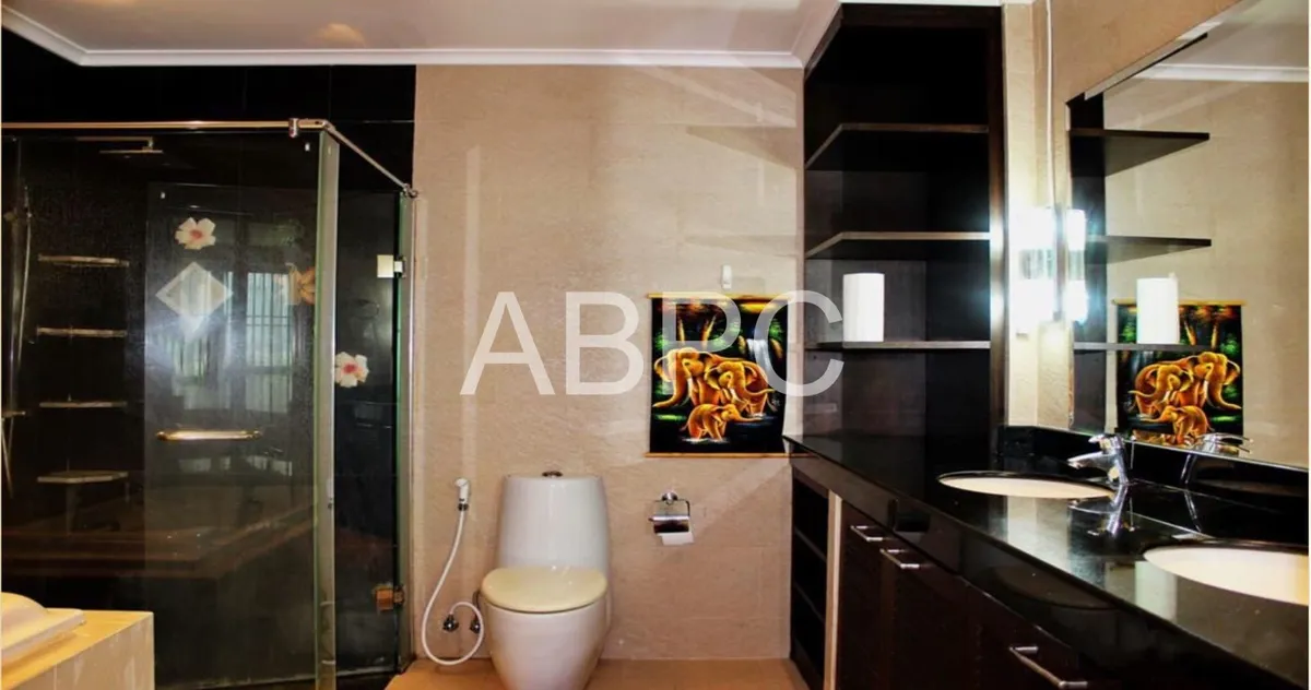 1 Bed in The Park For Sale or Rent photo 8