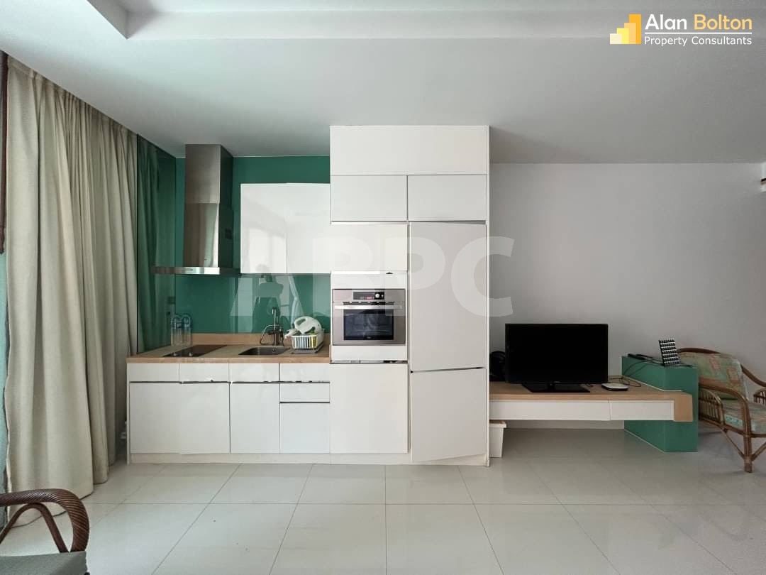 Studio Bed 1 Bath in Wong Amat CS6136 photo 7