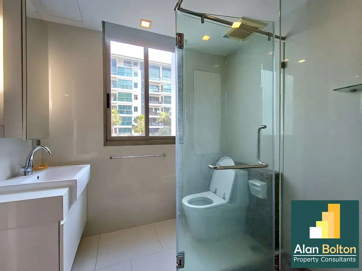 Pool View 3 Bed 3 Bath Condo In Wongamat photo 17