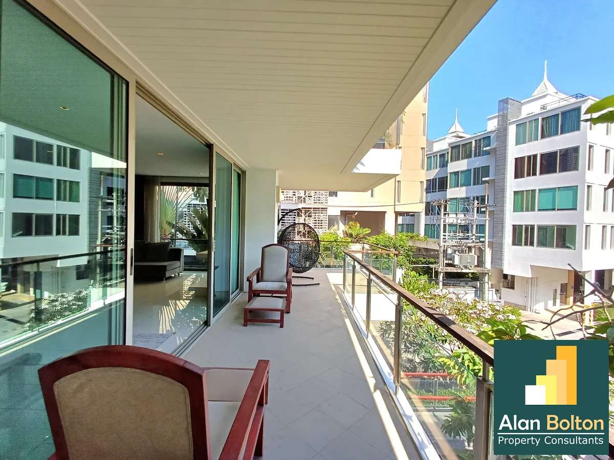 Pool View 3 Bed 3 Bath Condo In Wongamat photo 10