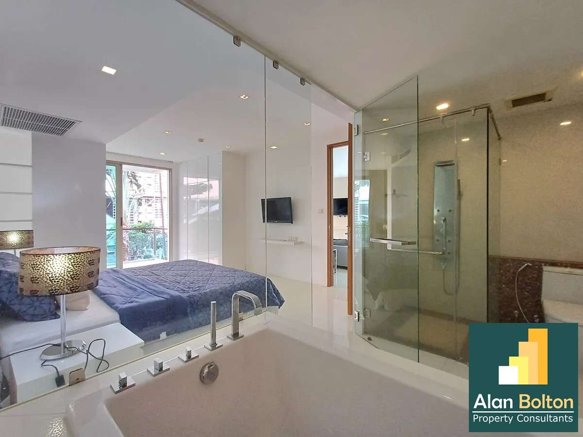 Pool View 3 Bed 3 Bath Condo In Wongamat photo 13