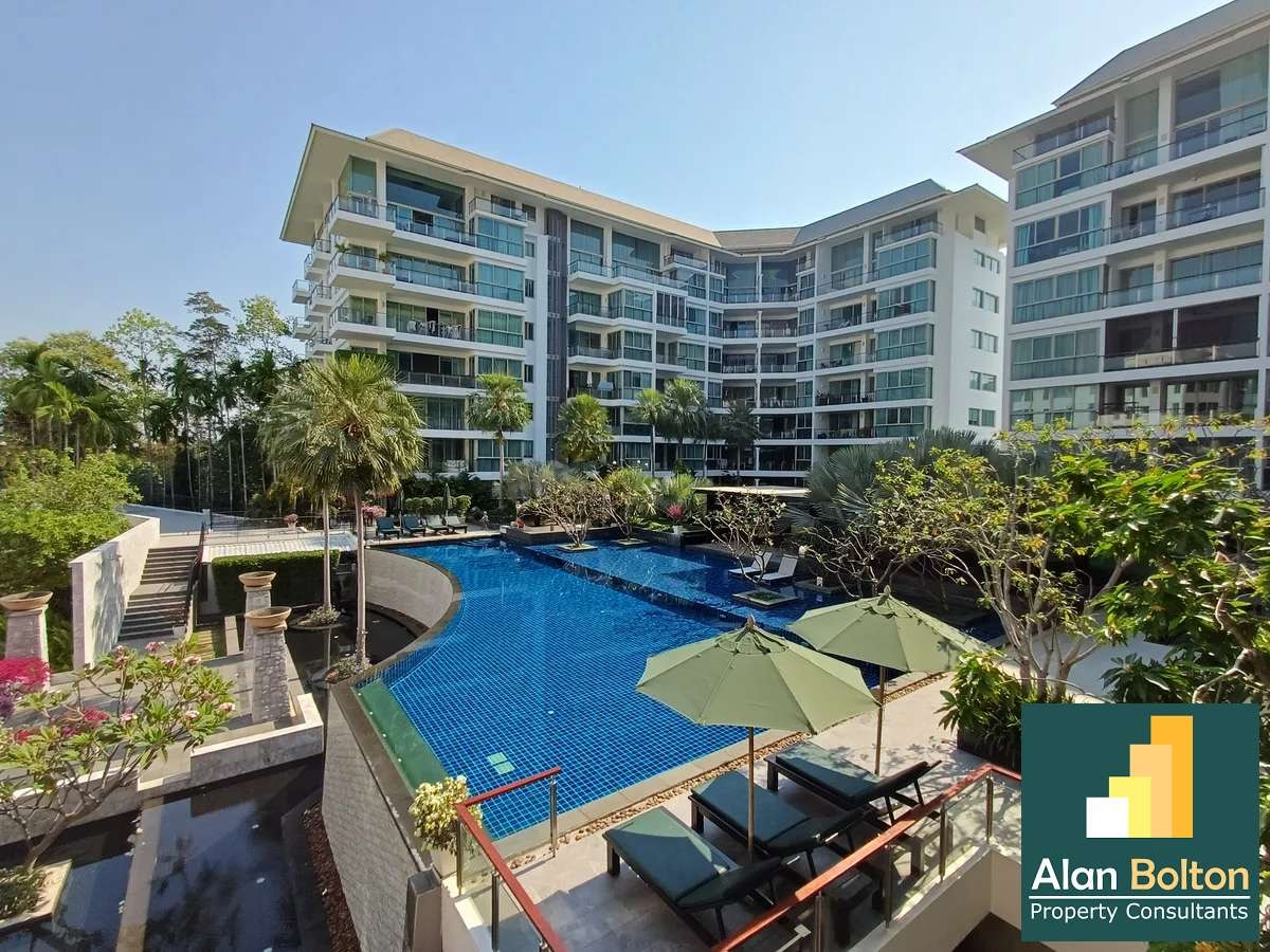 Pool View 3 Bed 3 Bath Condo In Wongamat photo 2