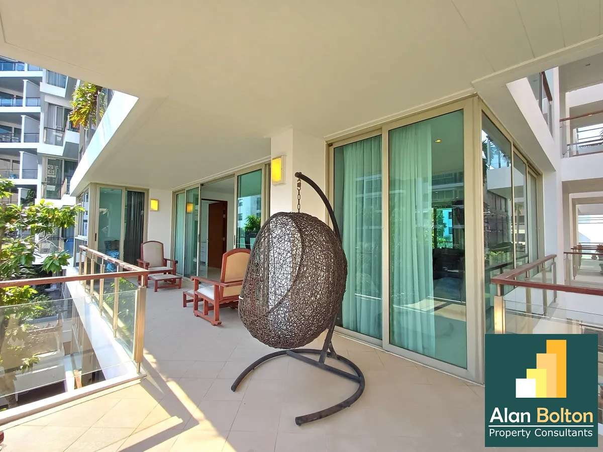 Pool View 3 Bed 3 Bath Condo In Wongamat photo 8