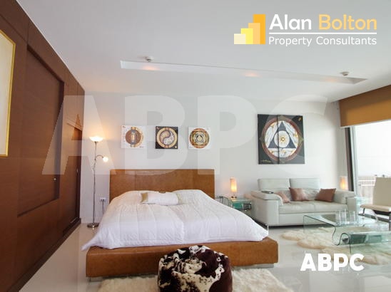 Large Beachfront Pool Access Luxury Studio Condo In Wongamat photo 7