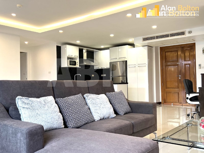 2 Bed 3 Bath Condo in Central Pattaya - Nova Atrium photo 3