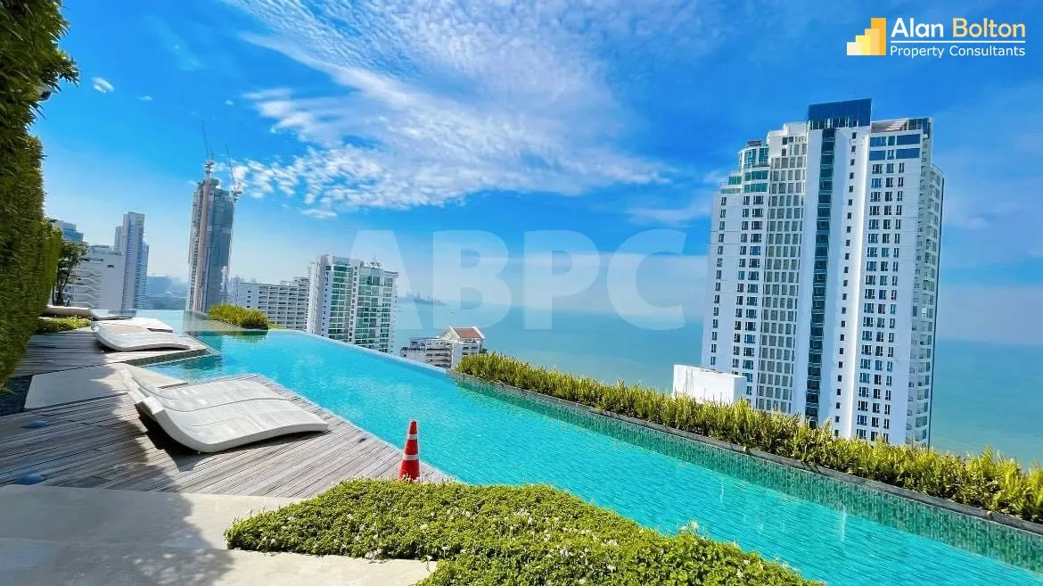 1 Bed 1 Bath in Wong Amat CS7046 photo 2