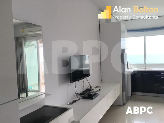Studio Bed 1 Bath in Wong Amat CS7086 photo 5