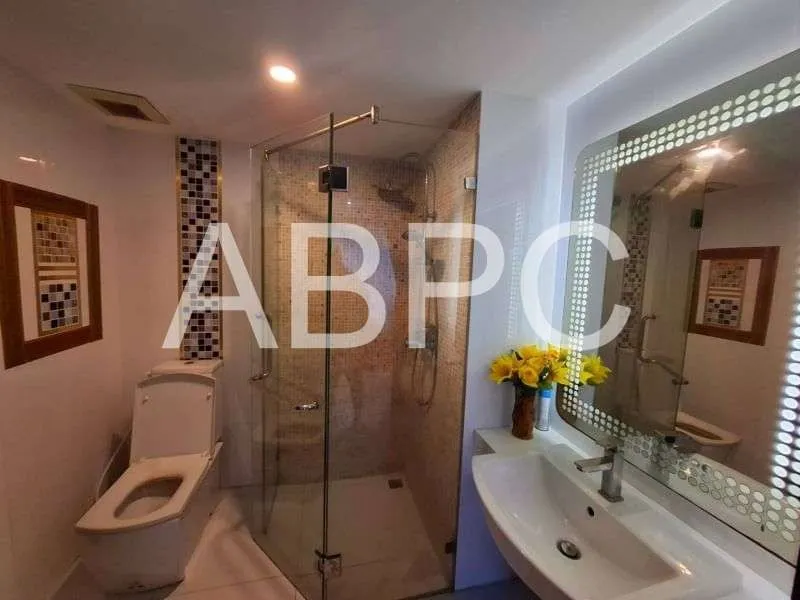 2 Bed 1 Bath in Wong Amat CS7089 photo 8