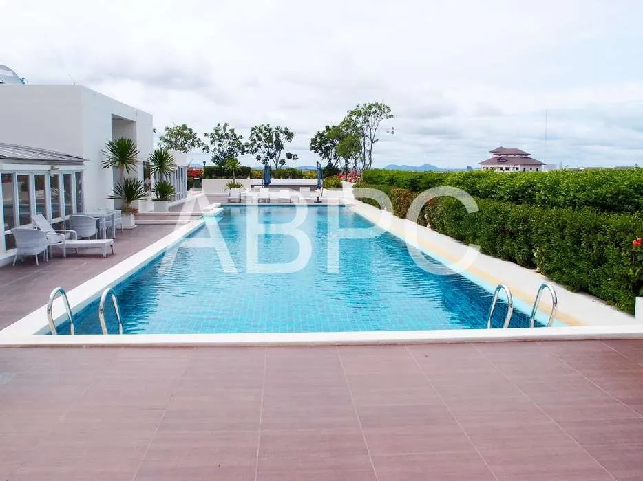 Large 1 Bed in Hyde Park 2 For Rent photo 2