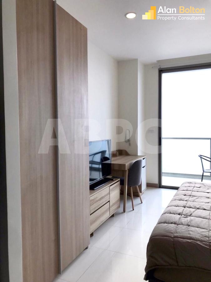 Studio Bed 1 Bath in Wong Amat CS7636 photo 8