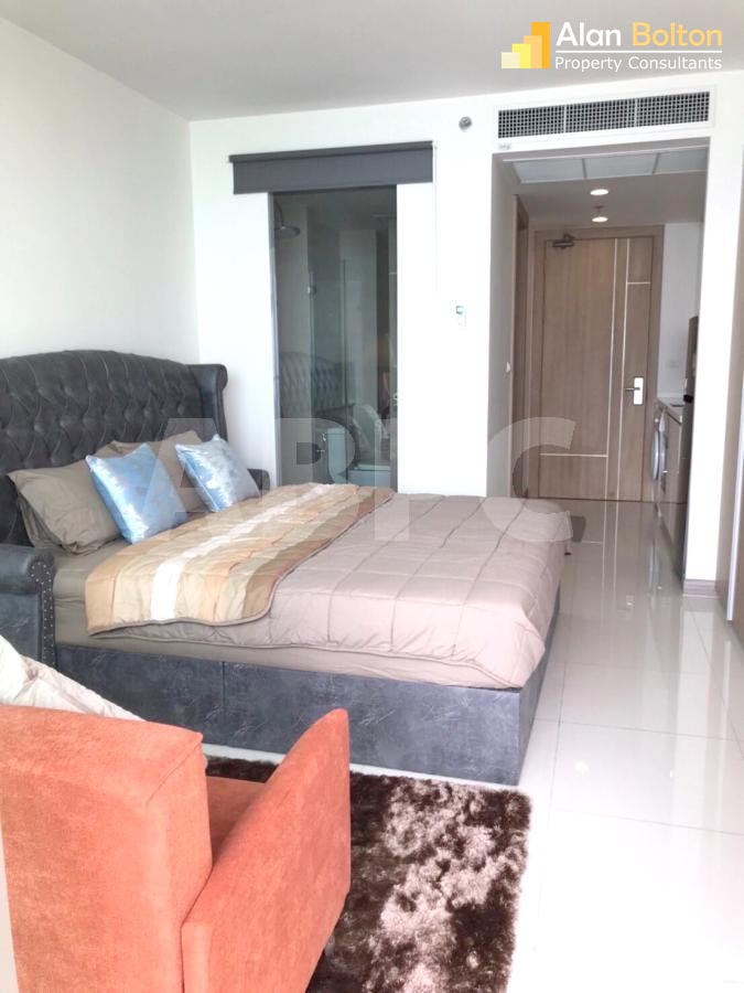 Studio Bed 1 Bath in Wong Amat CS7636 photo 4
