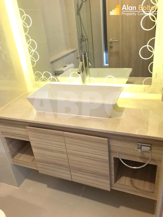 Studio Bed 1 Bath in Wong Amat CS7636 photo 6