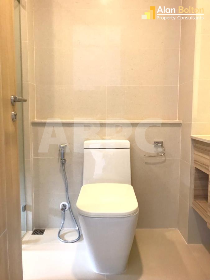 Studio Bed 1 Bath in Wong Amat CS7636 photo 10