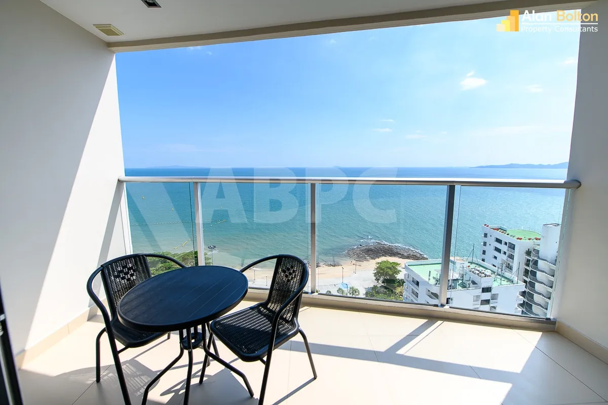1 Bed 1 Bath in Pratumnak CS8100