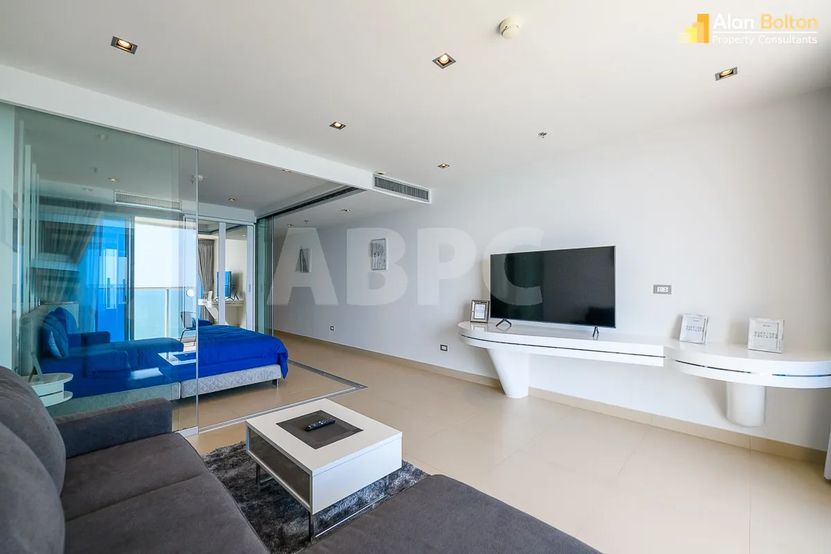 1 Bed 1 Bath in Pratumnak CS8100 photo 11