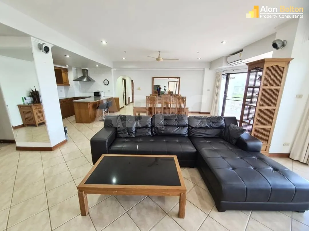 City View 3 Bed 3 Bath Condo In Jomtien photo 2