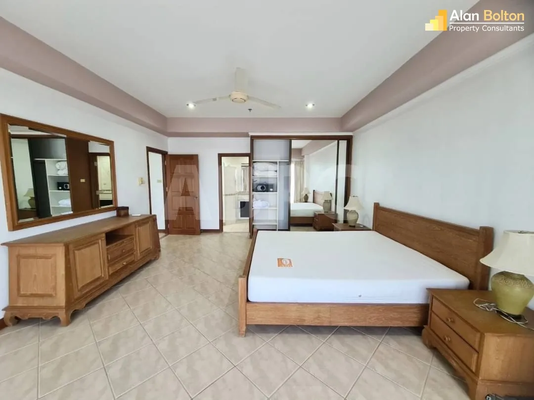 City View 3 Bed 3 Bath Condo In Jomtien photo 15