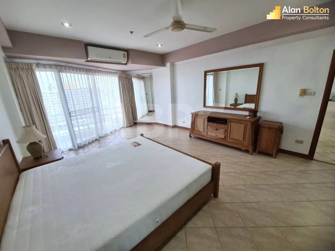 City View 3 Bed 3 Bath Condo In Jomtien photo 16