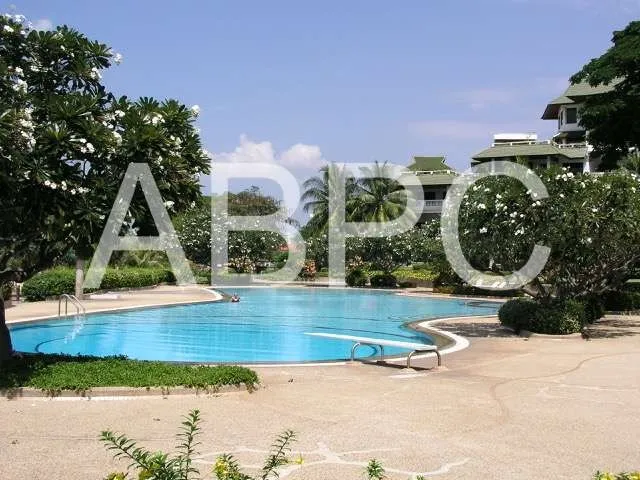 REDUCED Beachfront 2 Bed 2 Bath Condo In Na Jomtien