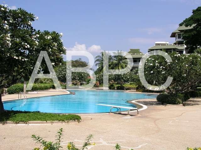 REDUCED Beachfront 2 Bed 2 Bath Condo In Na Jomtien
