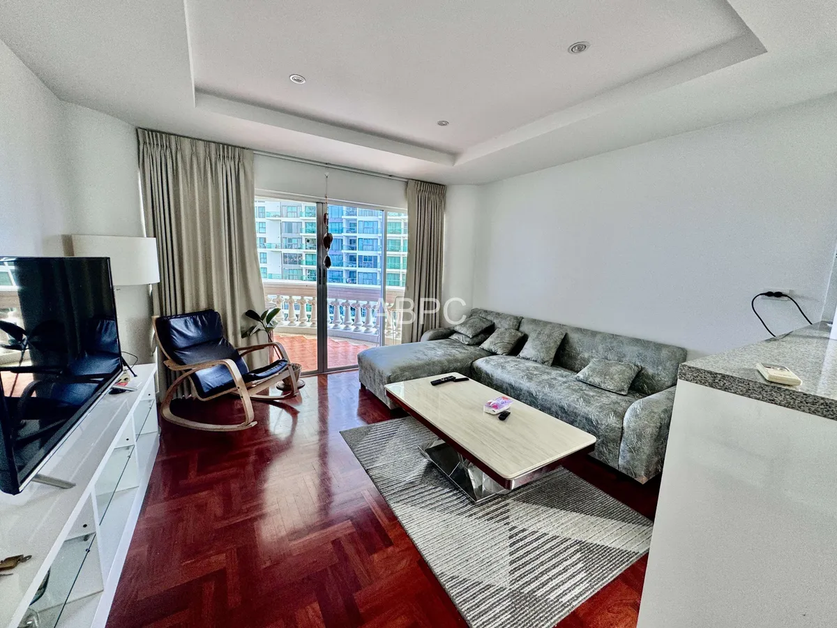 1 Bed 1 Bath in Wong Amat CS8537 photo 7
