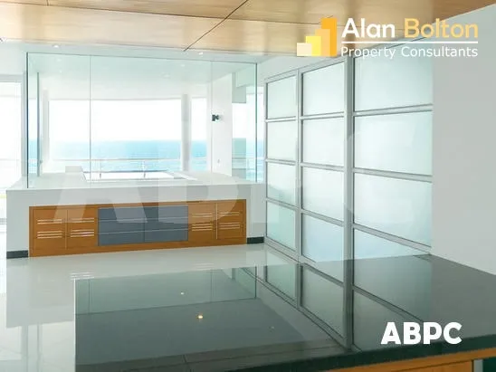 Front Facing Ocean View Luxury 2 Bed 2 Bath Condo in Na Jomtien photo 3