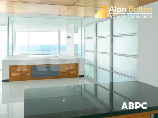 Front Facing Ocean View Luxury 2 Bed 2 Bath Condo in Na Jomtien photo 4