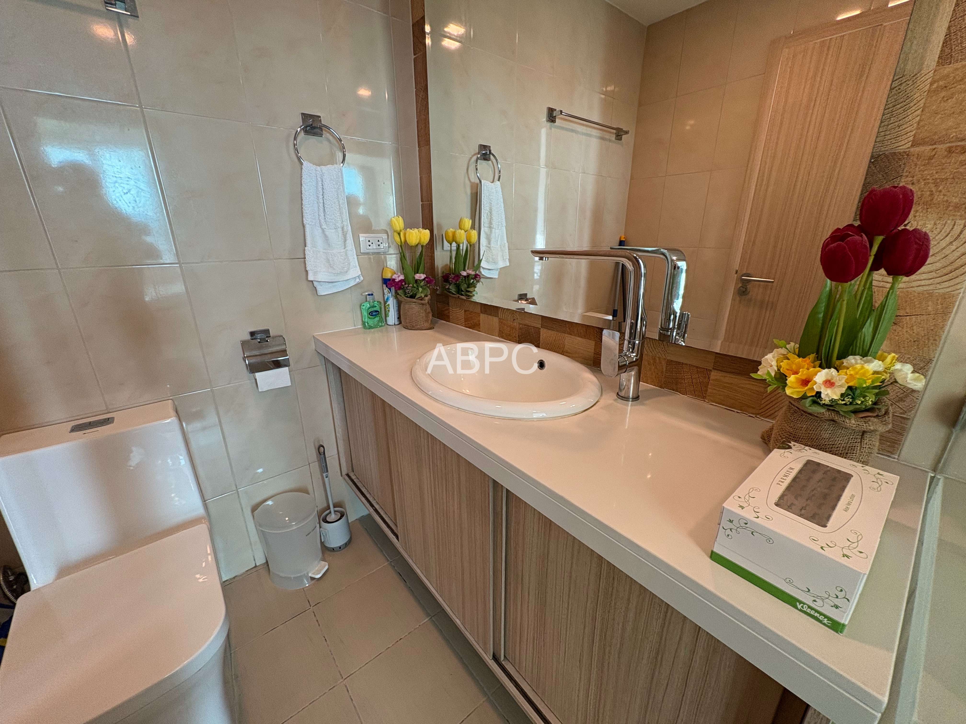 City Garden Tower 1 Bed For Rent or Sale photo 8