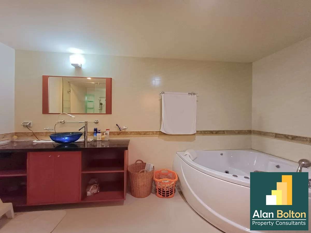 2 Bed 2 Bath Condo in Central Pattaya photo 16