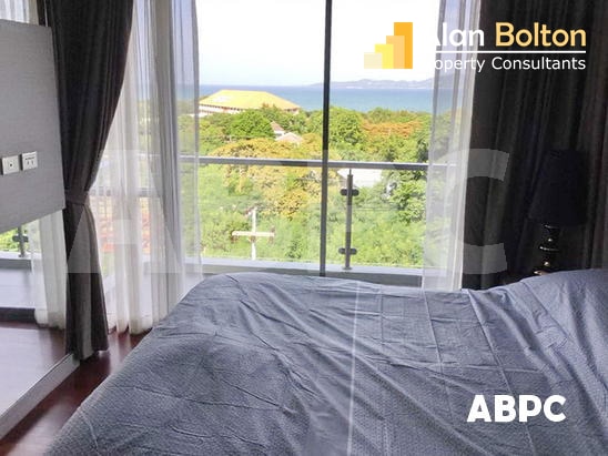 2 Bed 2 Bath Condo in Pratumnak photo 4