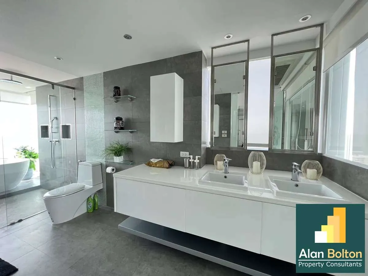 Luxury penthouse 2 Bedroom 3 Bathroom in Pratumnak photo 21