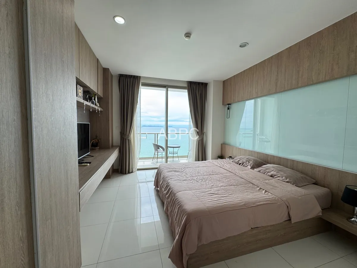 Studio Bed 1 Bath in Wong Amat CS8936