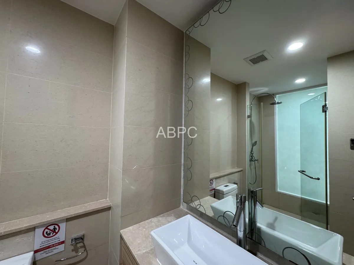 Studio Bed 1 Bath in Wong Amat CS8936 photo 7
