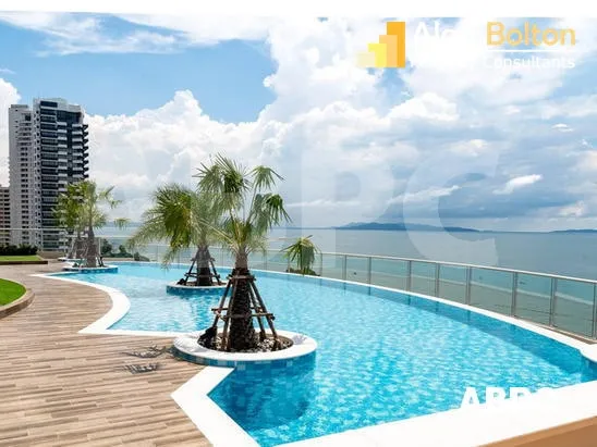 Studio Condo in Pratumnak