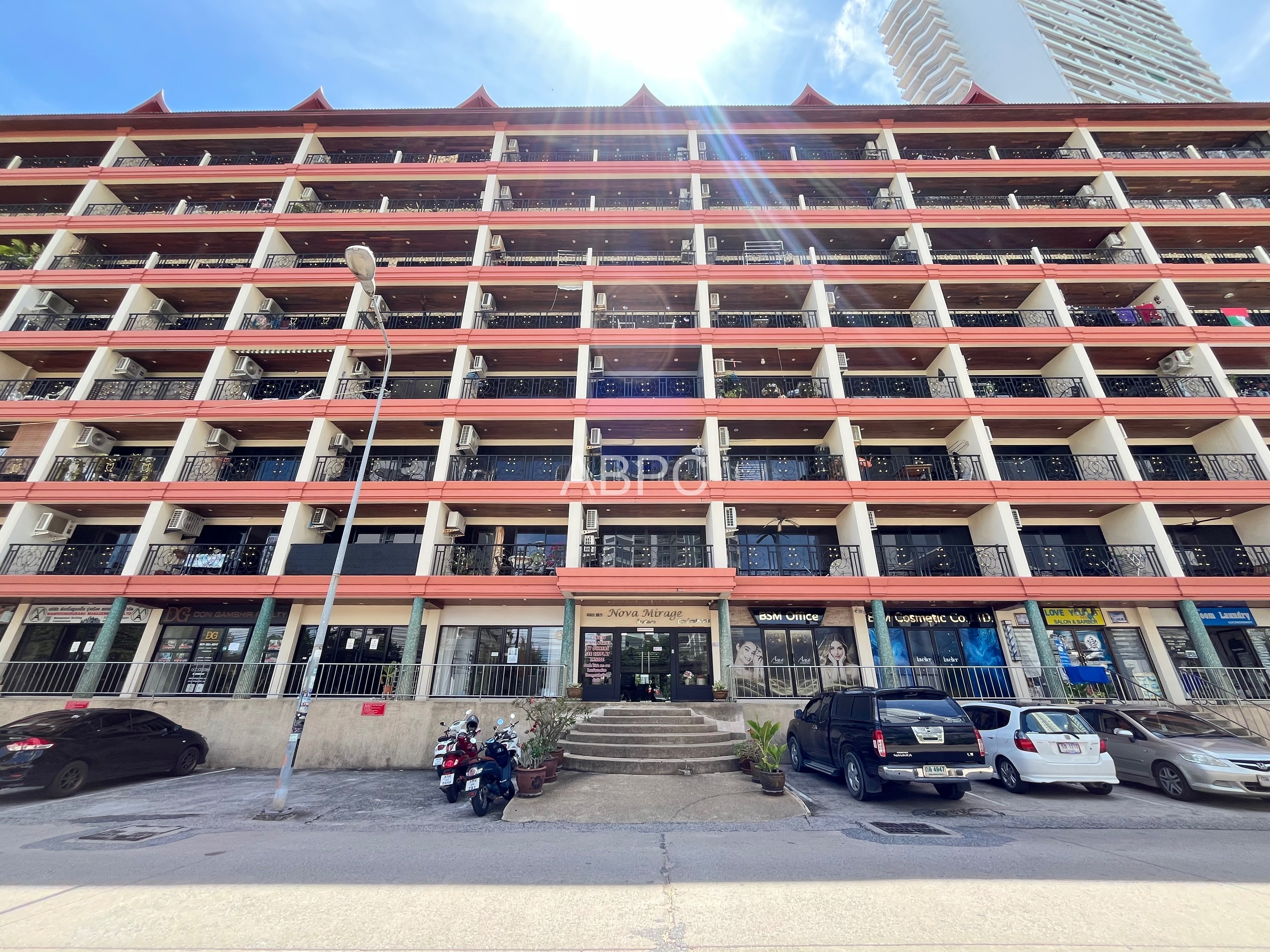 1 Bed 2 Bath in Wong Amat photo 8