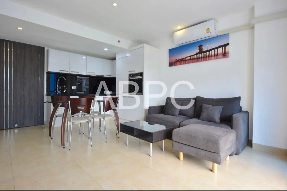 Best Pool View 1 Bed 1 Bath Condo In Central Pattaya photo 2