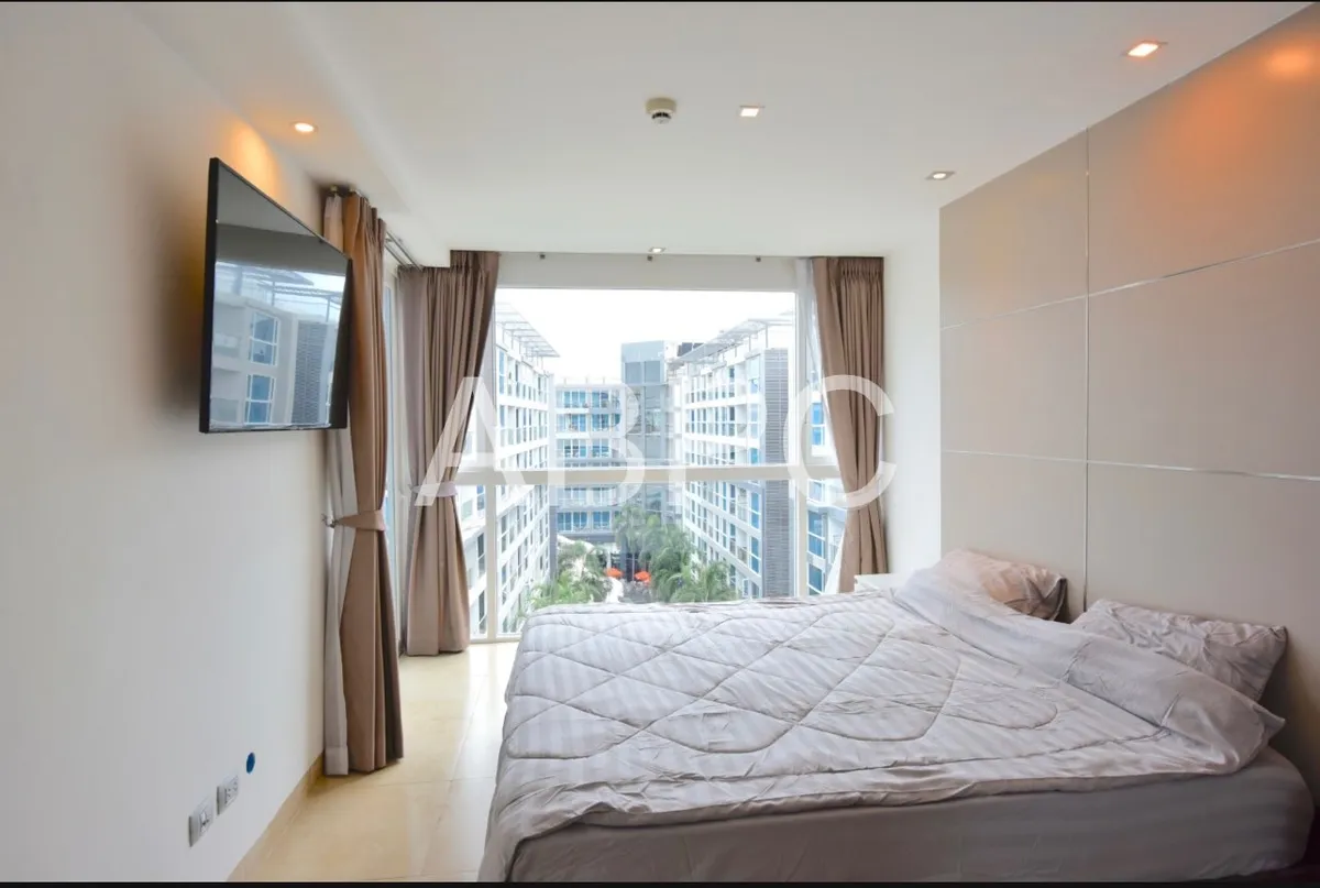 Best Pool View 1 Bed 1 Bath Condo In Central Pattaya photo 8