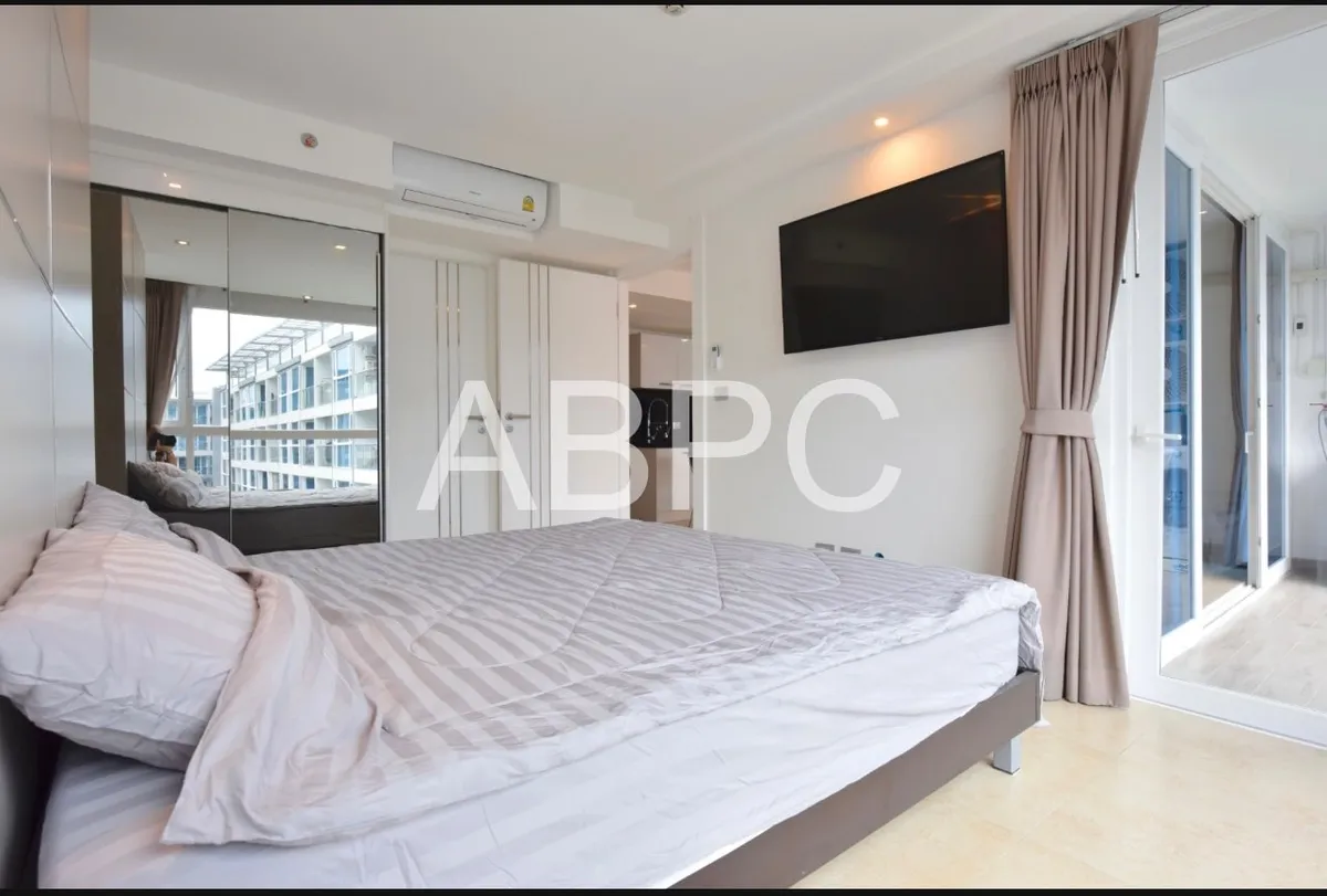 Best Pool View 1 Bed 1 Bath Condo In Central Pattaya photo 9