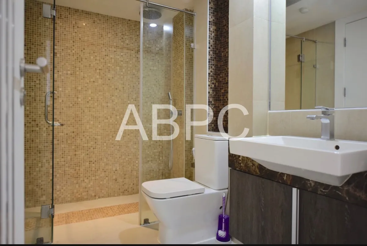 Best Pool View 1 Bed 1 Bath Condo In Central Pattaya photo 10