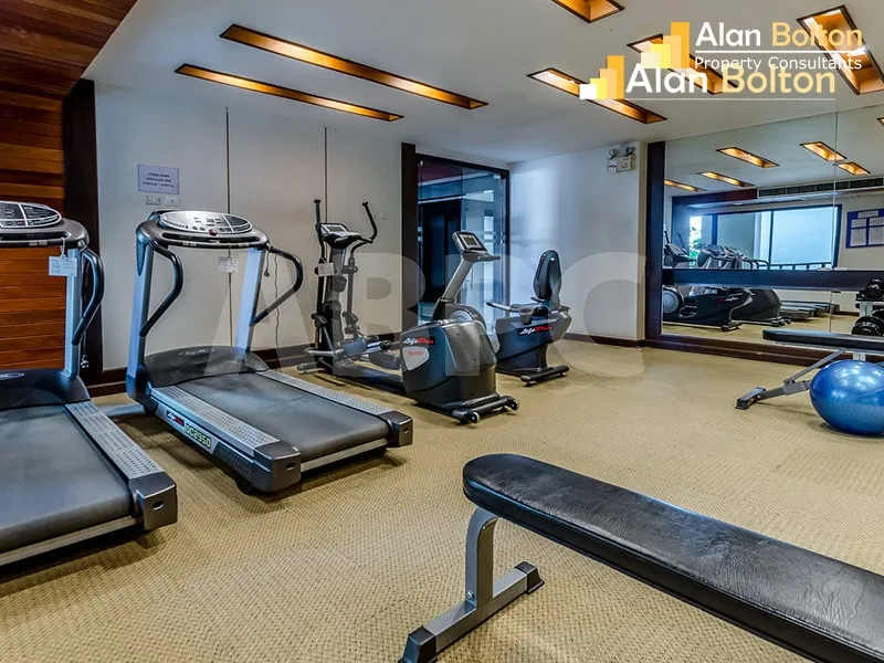 Large Pool View 2 Bed 3 Bath Condo In Central Pattaya photo 8